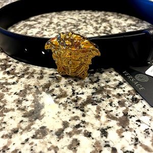 Versace leather belt with gold medusa head size 85 brand new